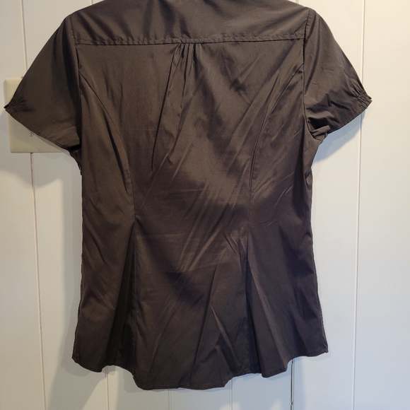 Express Button-Up Blouse - Picture 4 of 4